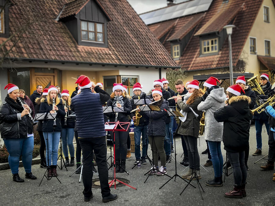 Weihnachtliches Musizieren - SJK